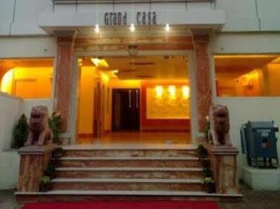 Kumar Grand Casa Hotel Агра Екстериор снимка
